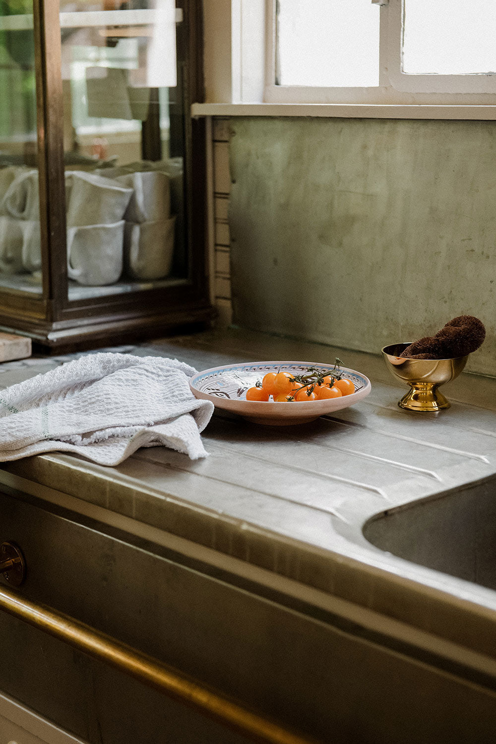 Roan Iris Sundrift Bowl - Unlacquered Brass