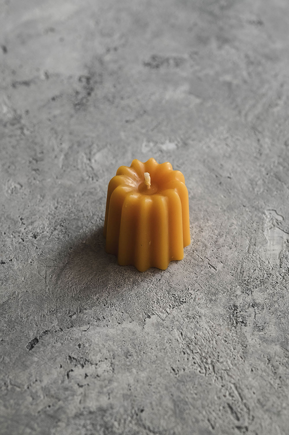 Beeswax Canelé Candle Set