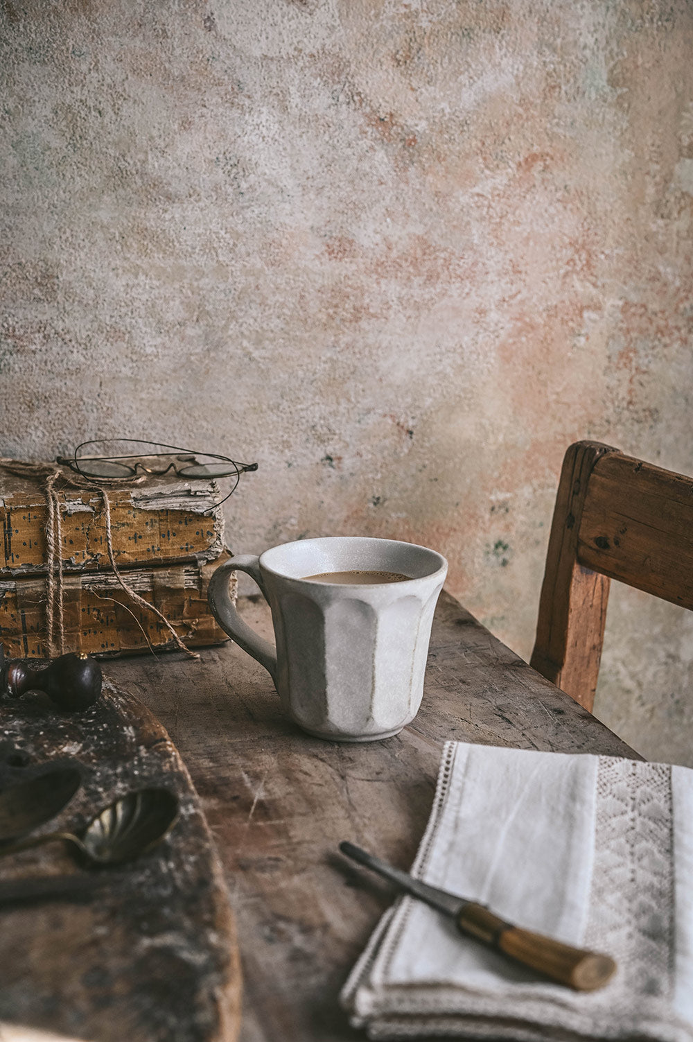 Ceramic Petal Carved Mug