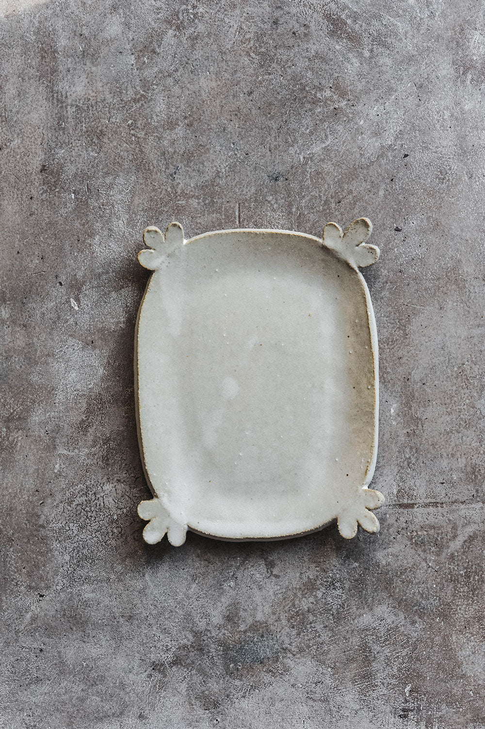 Petal Edge Ceramic Tray - Small