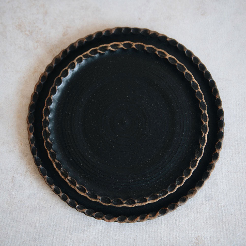 Ceramic Scalloped Plate - Dark