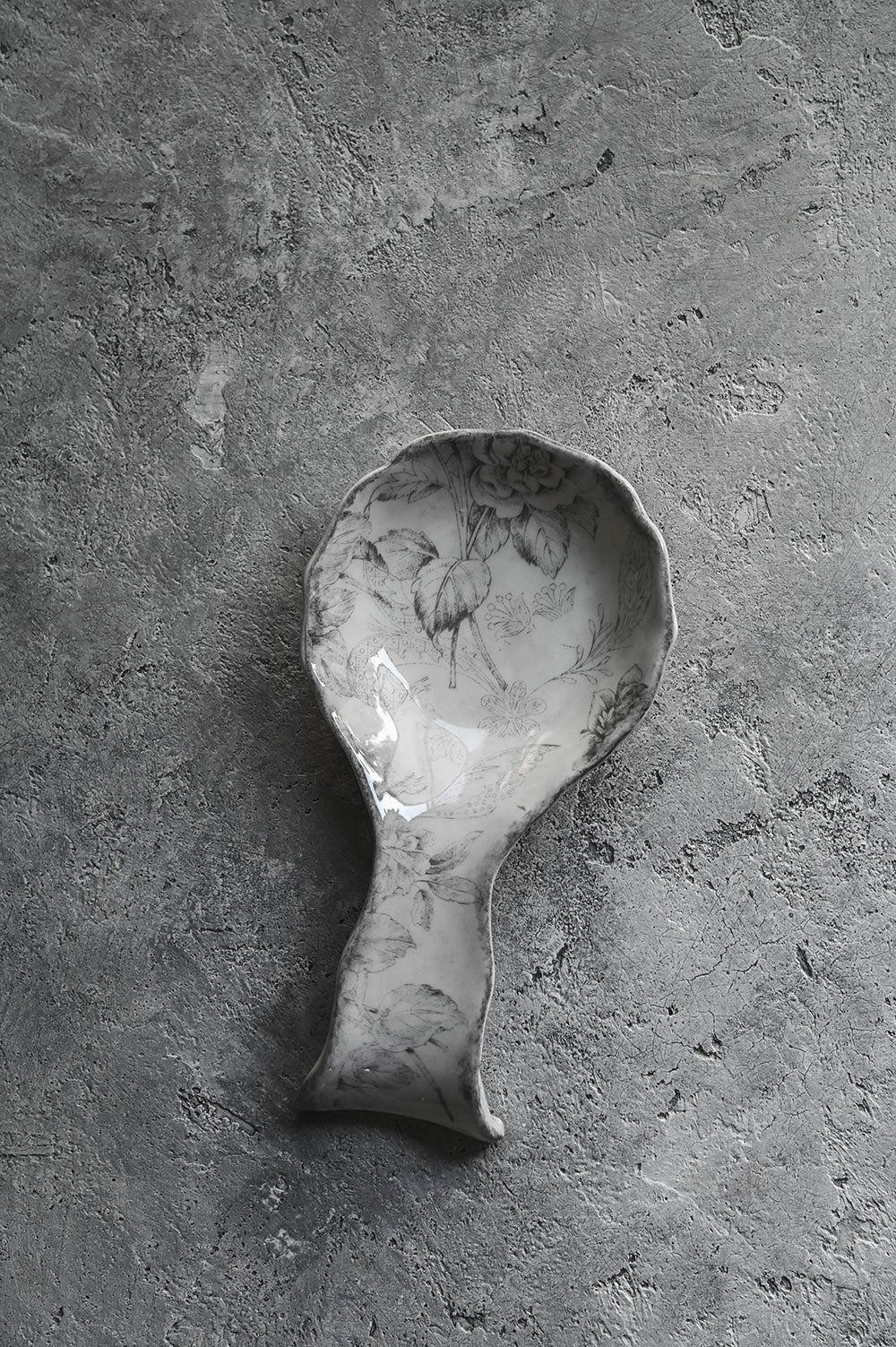 Hand-Painted Ceramic Spoon Rest - Grey Garden