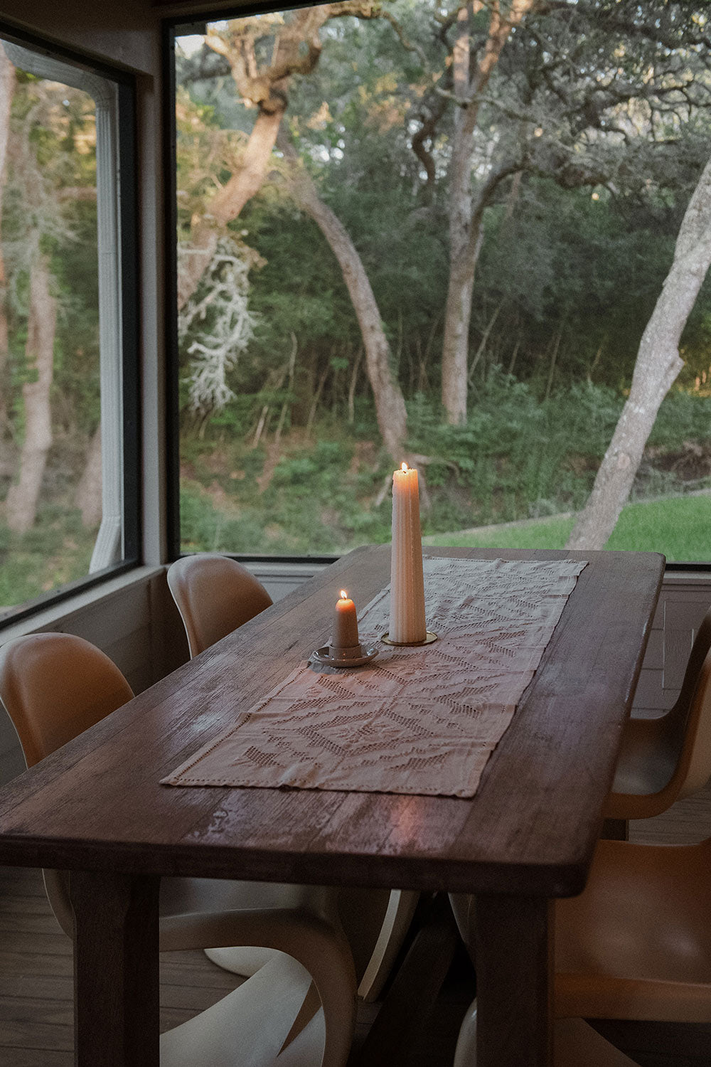 Heirloom Embroidered Table Throw No. 6270