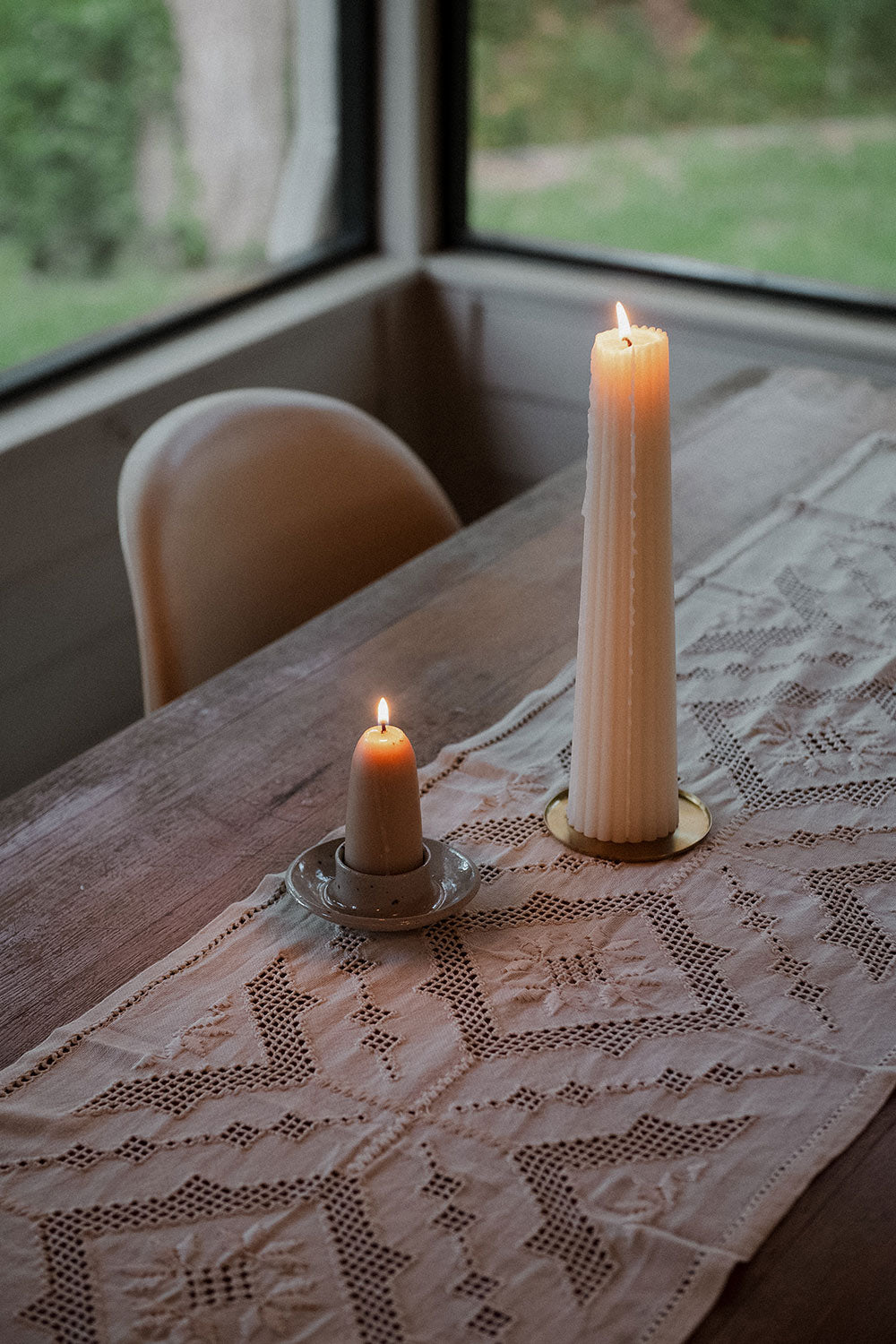 Heirloom Embroidered Table Throw No. 6270