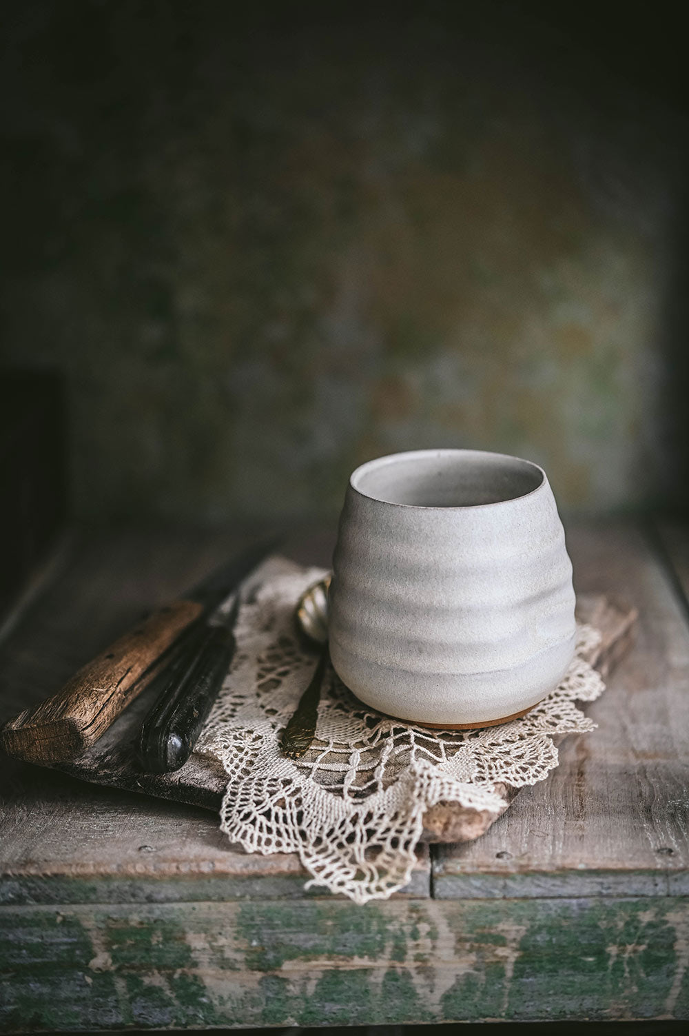 Ceramic Tumbler with Thumb Nook