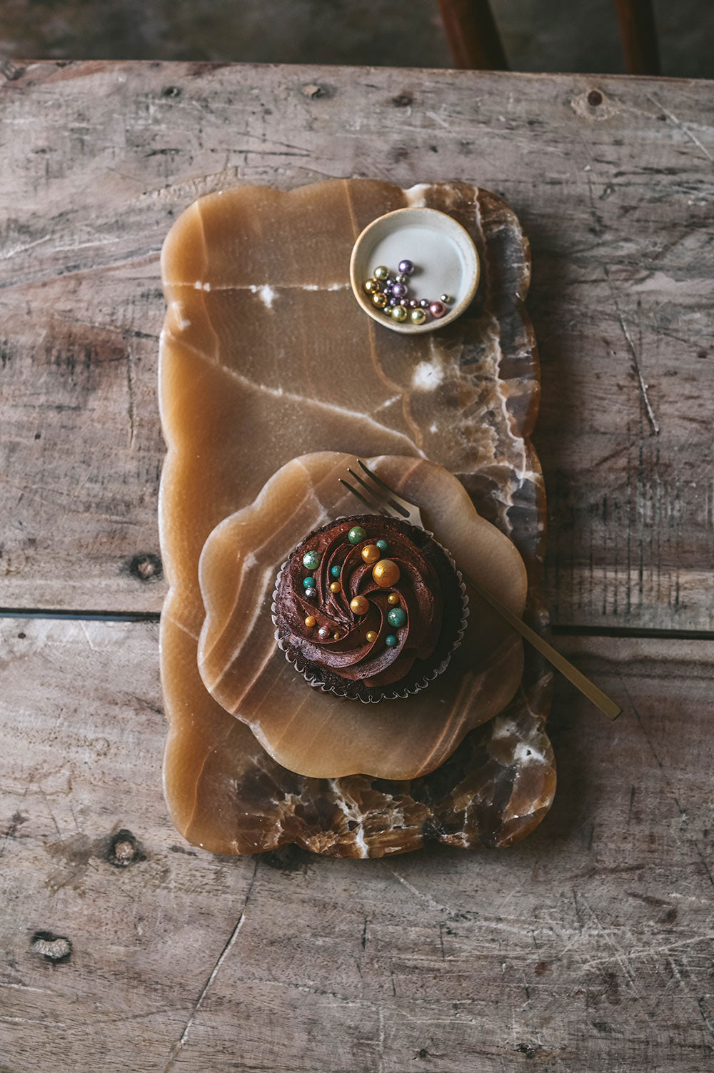 Chocolate Onyx Petal Tray