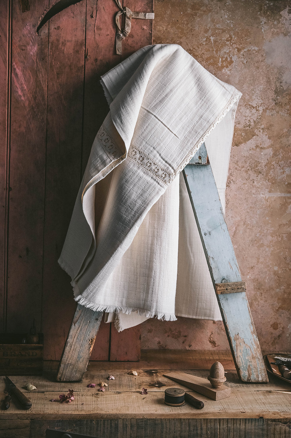 Flower Lace Frame Tablecloth