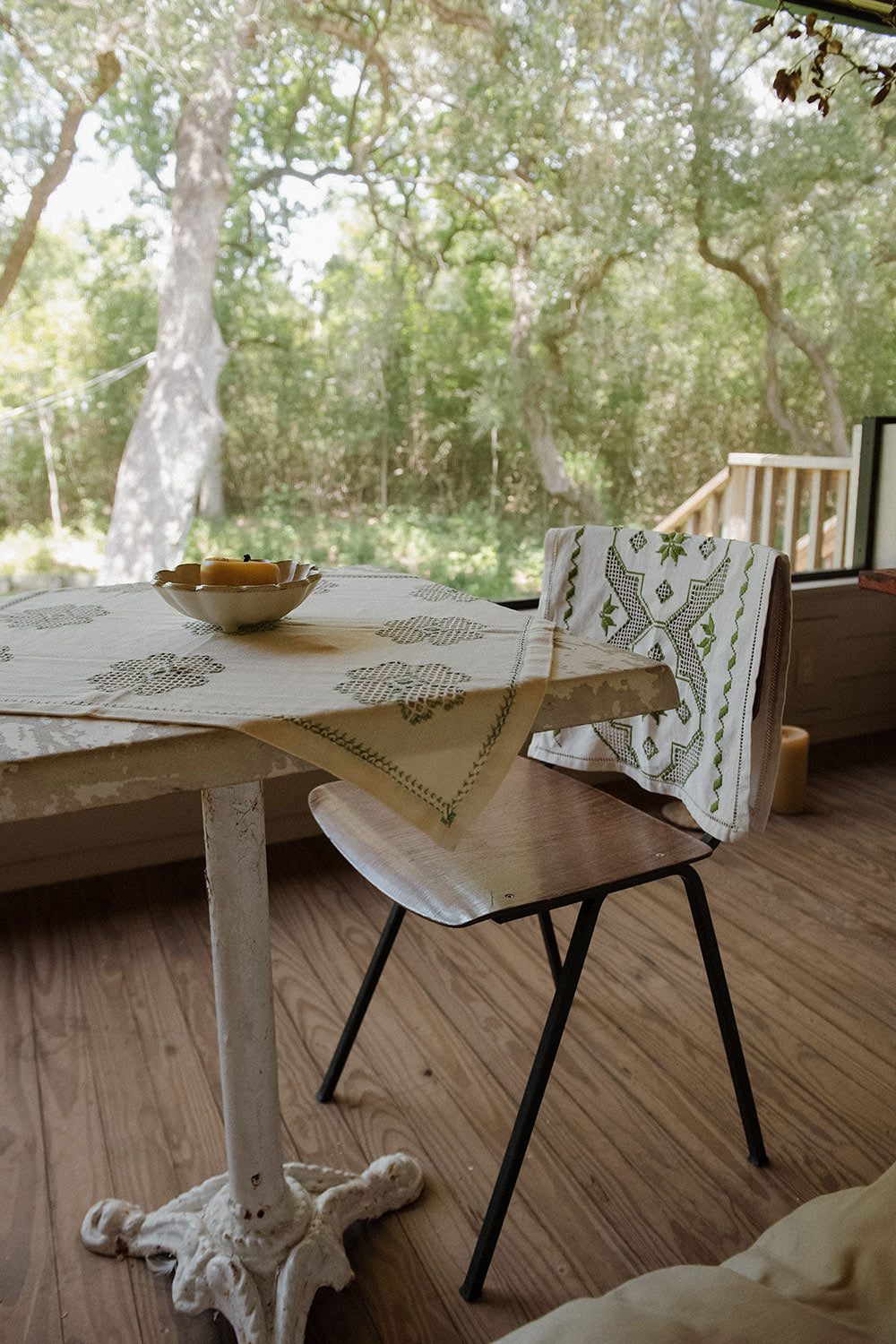Heirloom Embroidered Table Throw No. 6268
