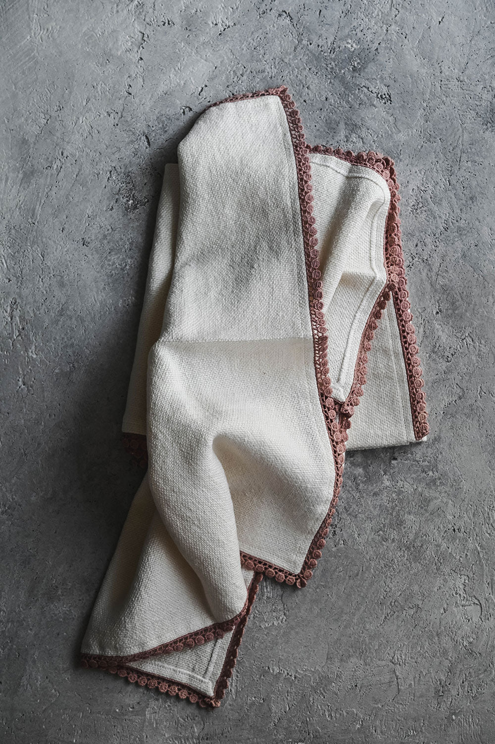 Heavyweight Table Linens with Lace Detail - Cream
