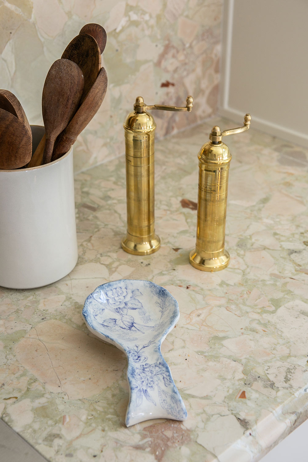 Hand-Painted Ceramic Spoon Rest - Blue Garden