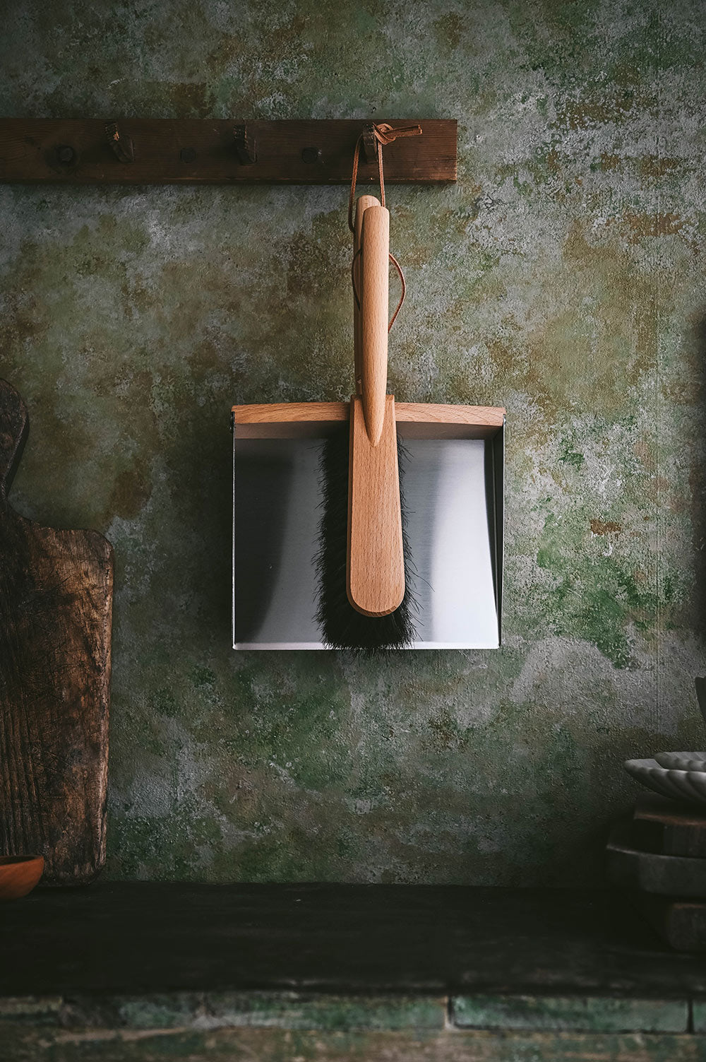 Magnetic Metal Dustpan Set