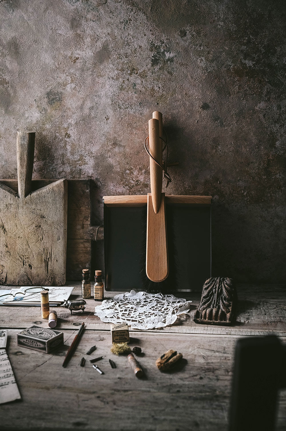 Magnetic Metal Dustpan Set