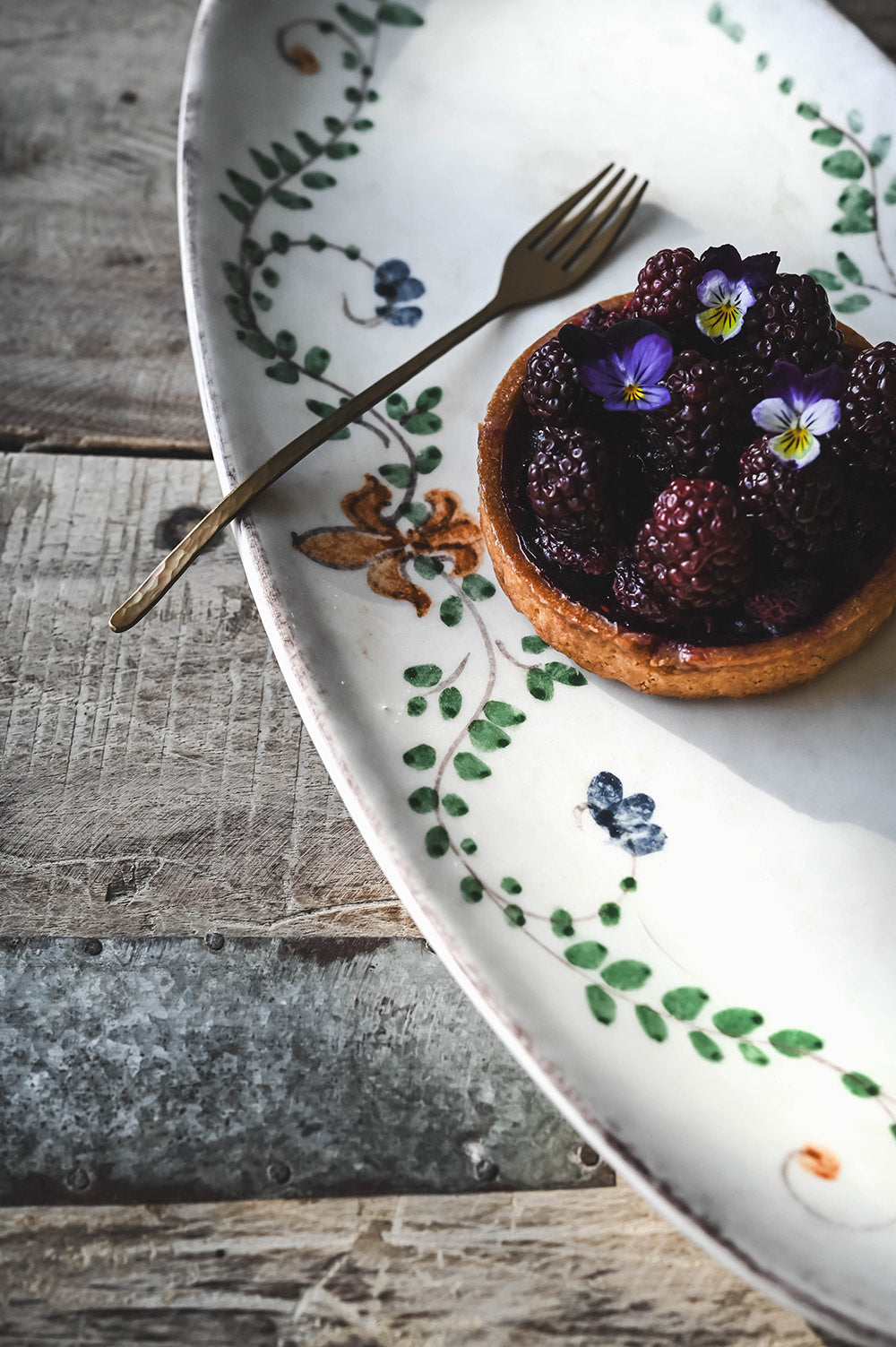 Hand-Painted Oval Ceramic Vine Platter