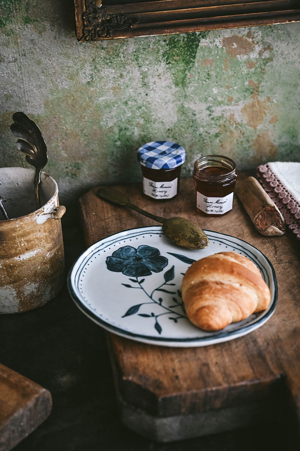 Hand-painted Posy Plate No. 3