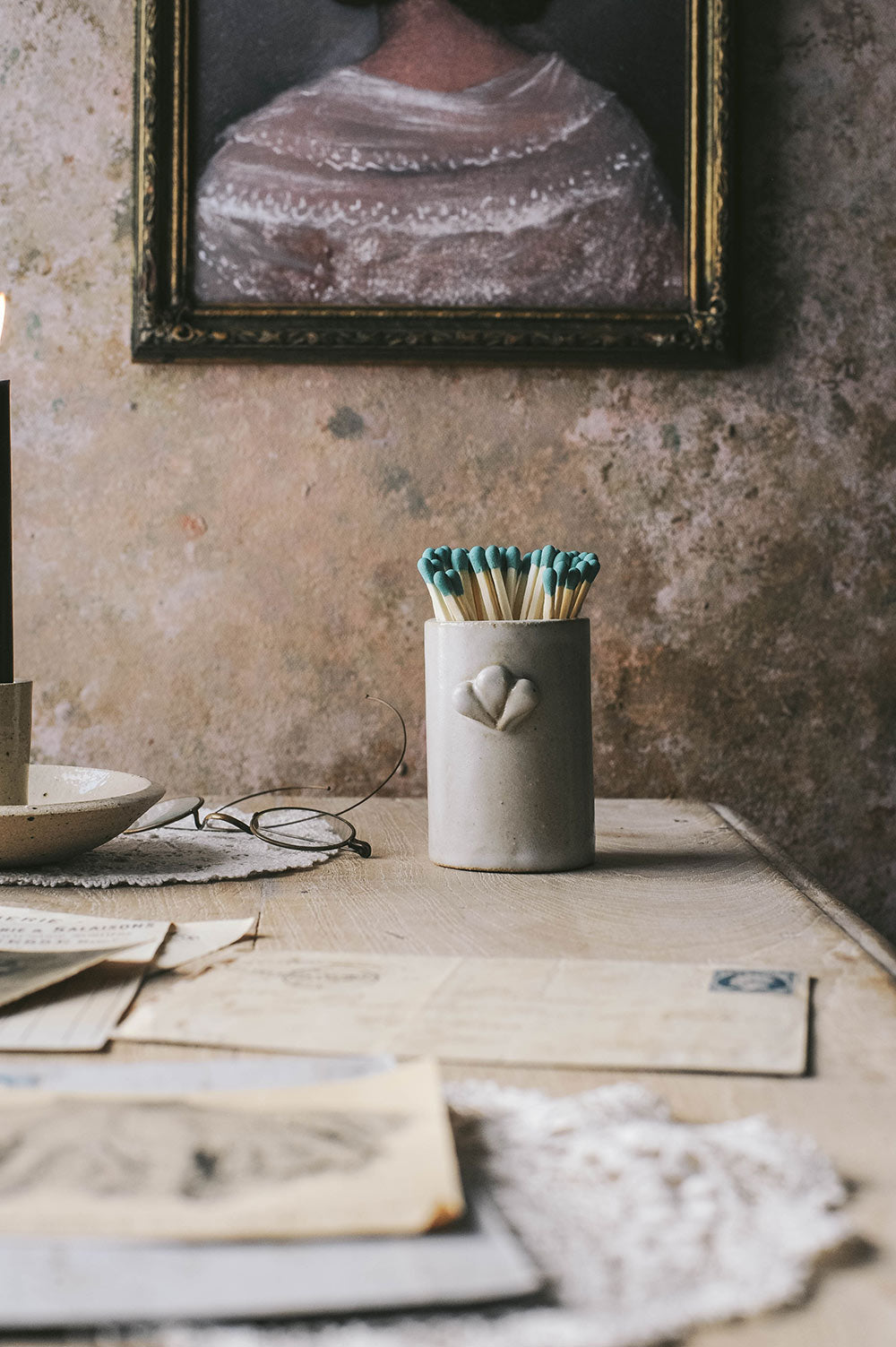 Petal Ceramic Match Holder