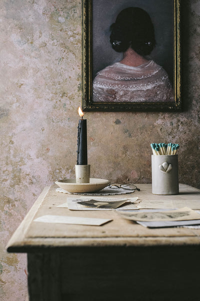 Petal Ceramic Match Holder