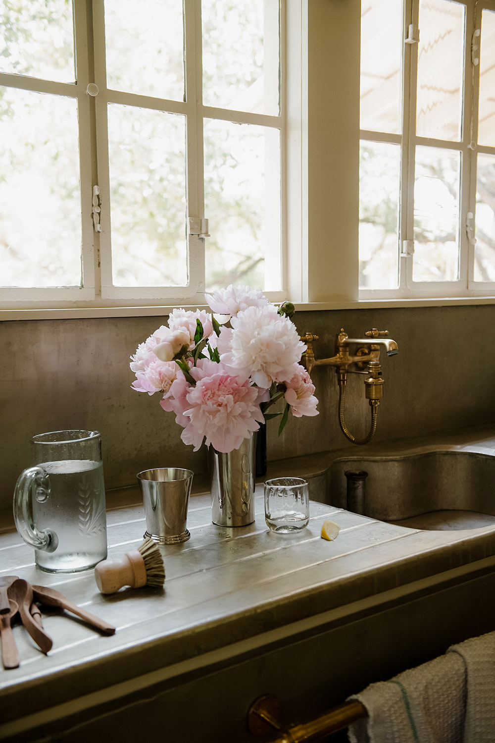 Roan Iris Bitterroot Vase