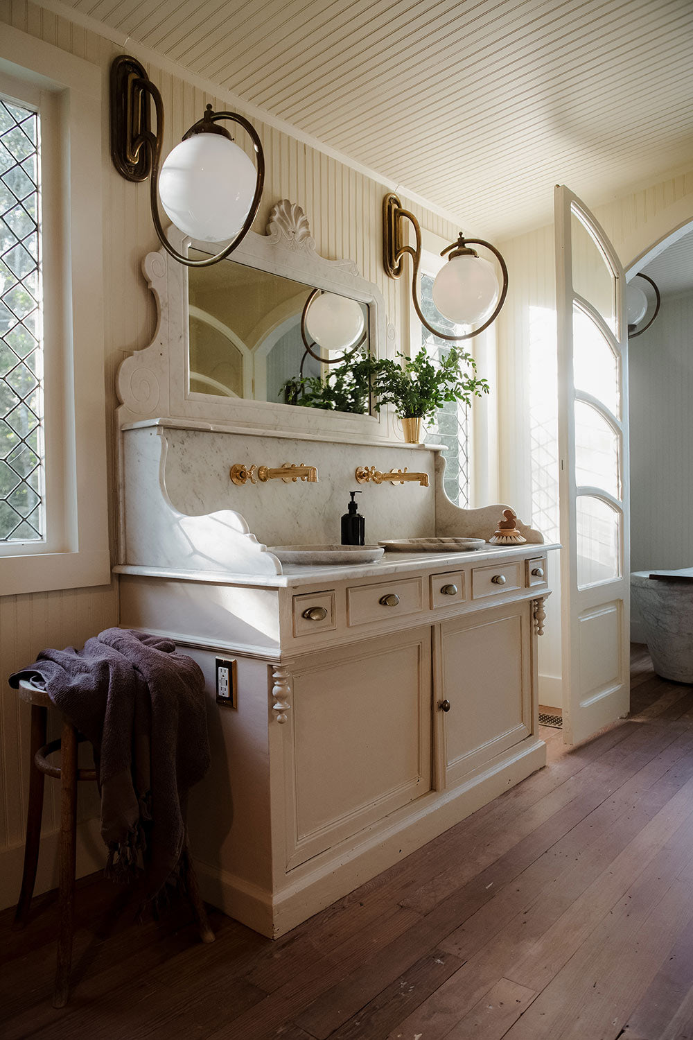 Roan Iris Bitterroot Vase