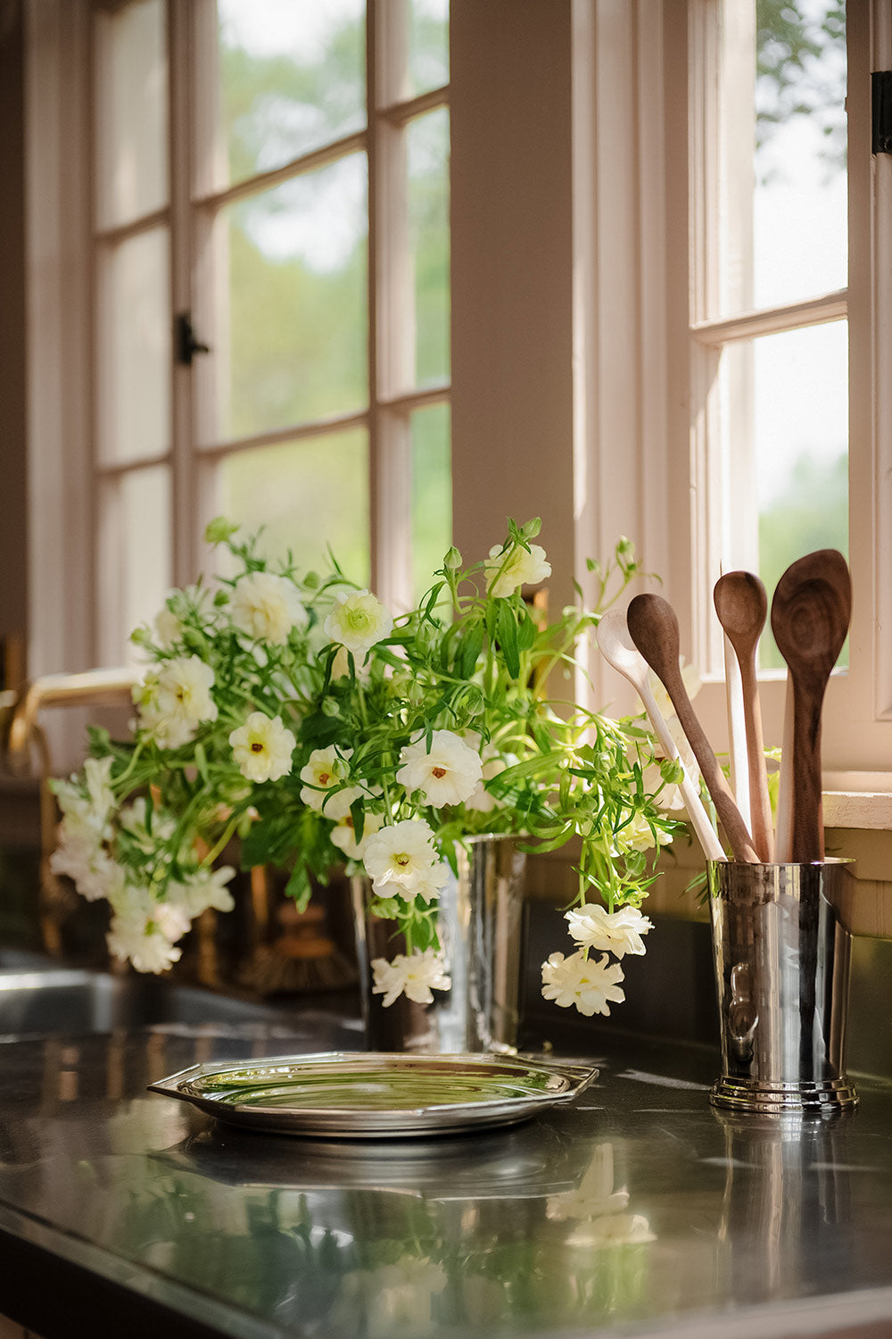 Roan Iris Short Meadow Bucket Vase