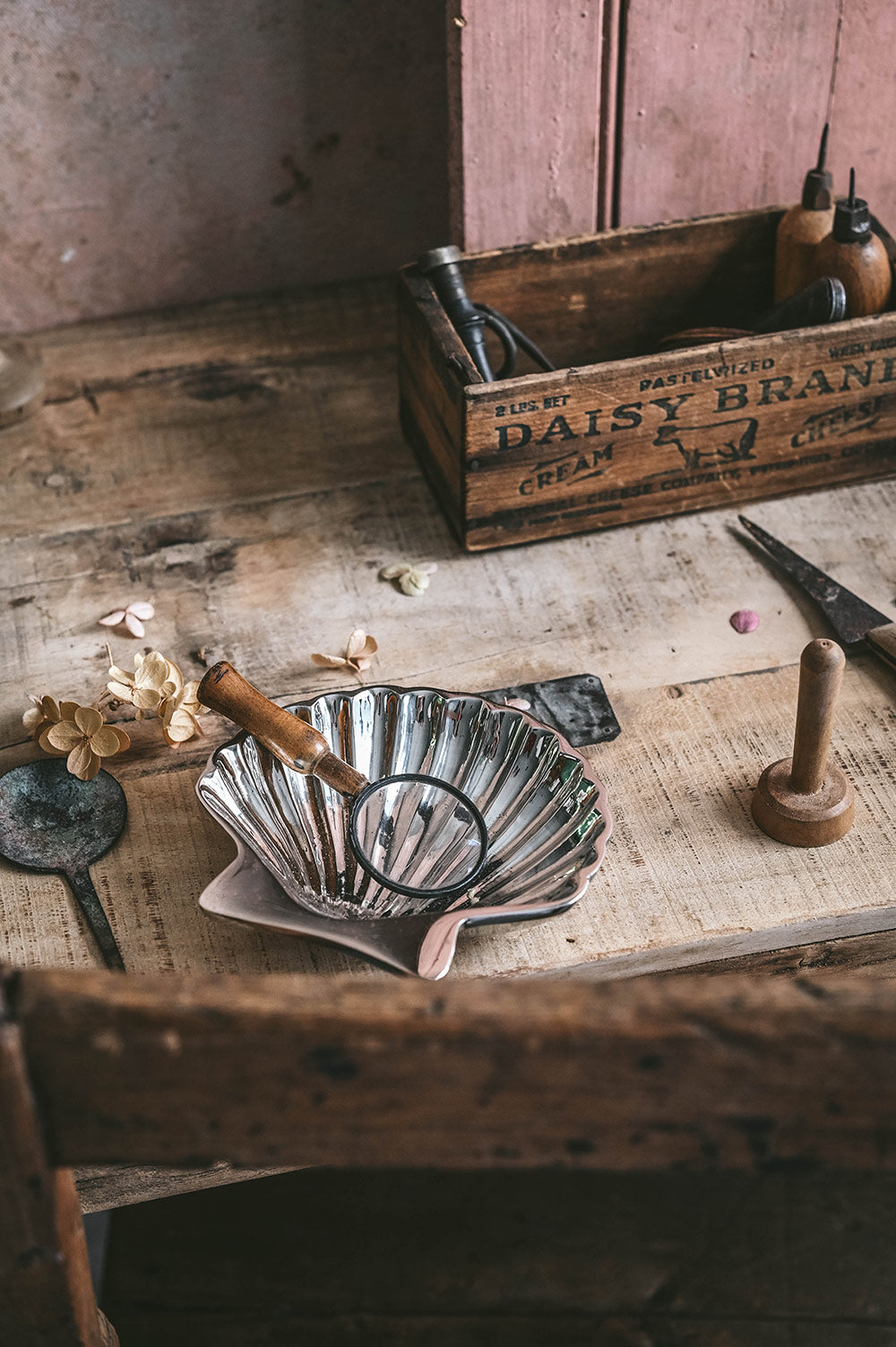 Roan Iris Shell Dish