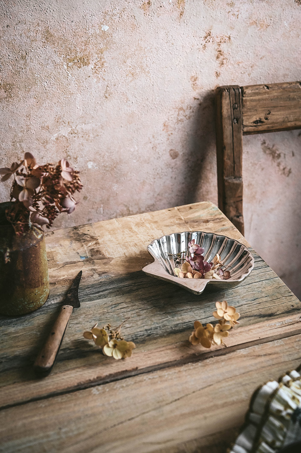 Roan Iris Shell Dish