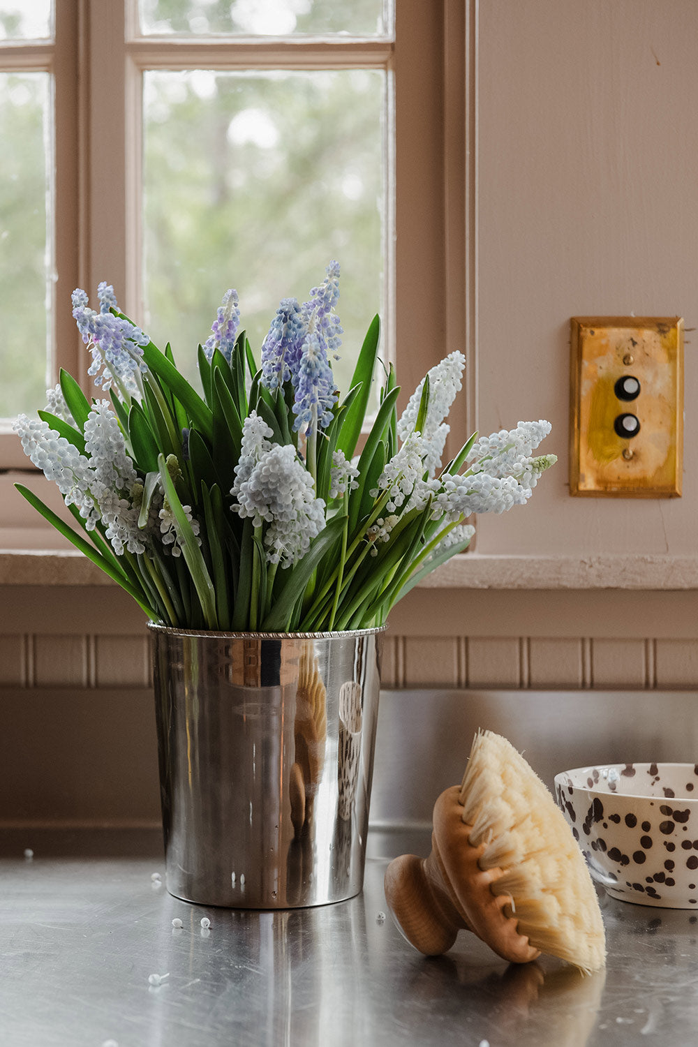 Roan Iris Short Meadow Bucket Vase