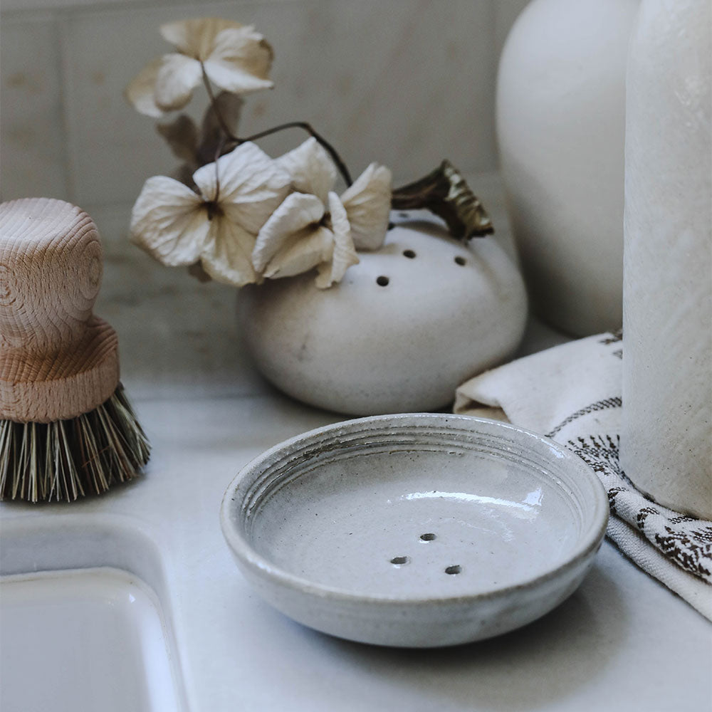 Simple Ceramic Dish Brush Holder