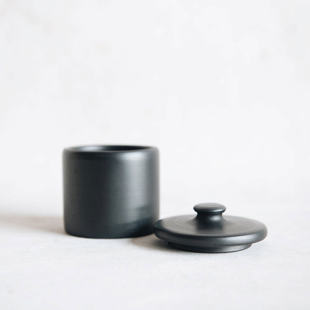 Earthenware Ceramic Cup with Lid