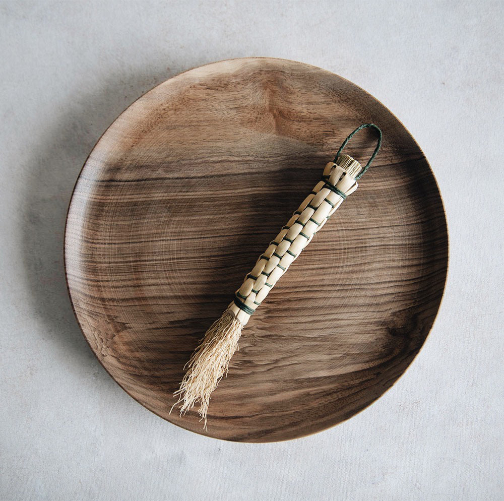 Small Plaited Whisk Brush