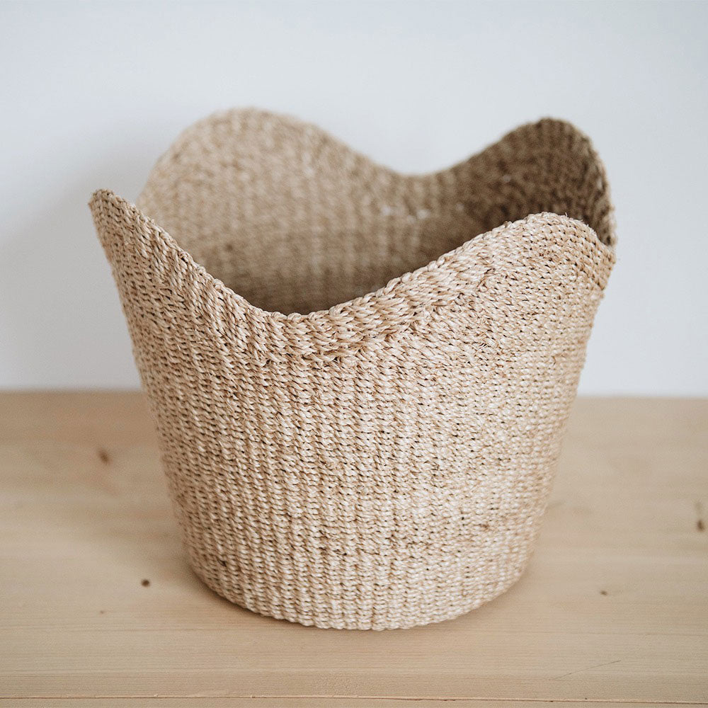 Woven Scallop Basket - Natural